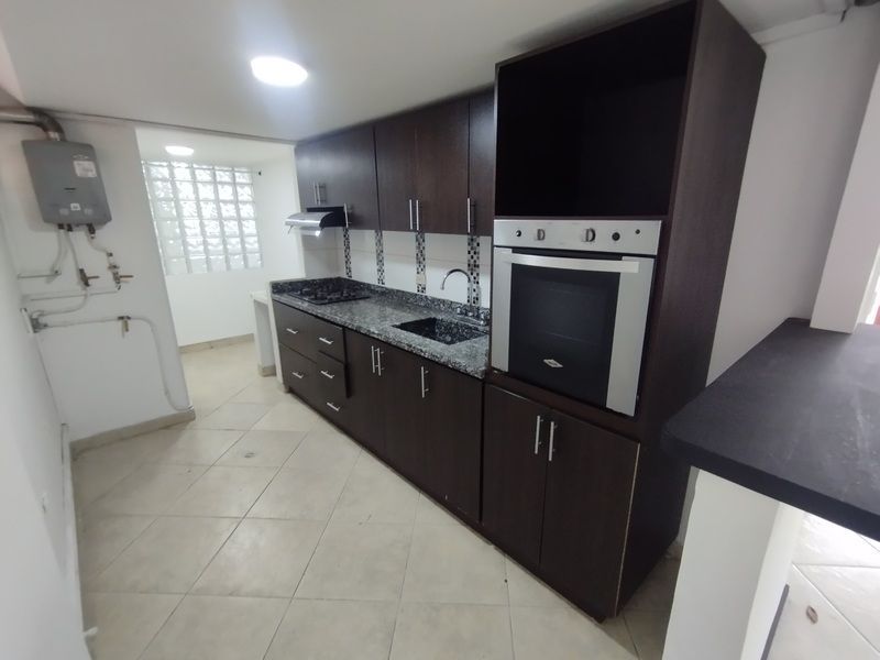 Apartamento en arriendo ubicado en Medellín, sector Los Balsos - 6