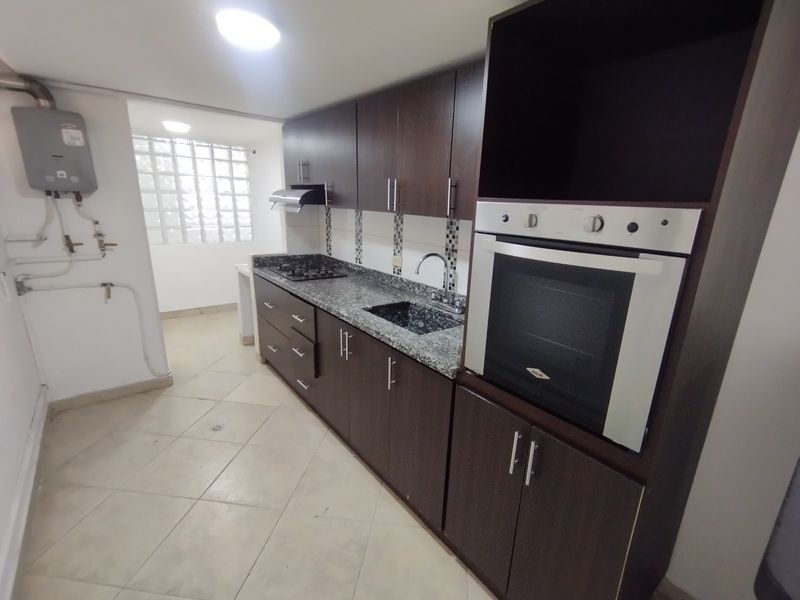Apartamento en arriendo ubicado en Medellín, sector Los Balsos - 7