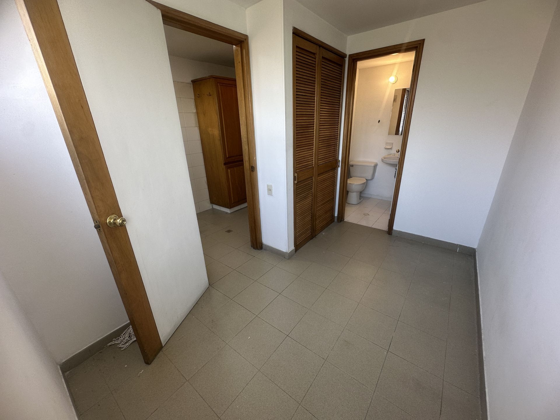 APARTAMENTO EN ARRIENDO UBICADO EN EL POBLADO SECTOR LOS BALSOS - 11