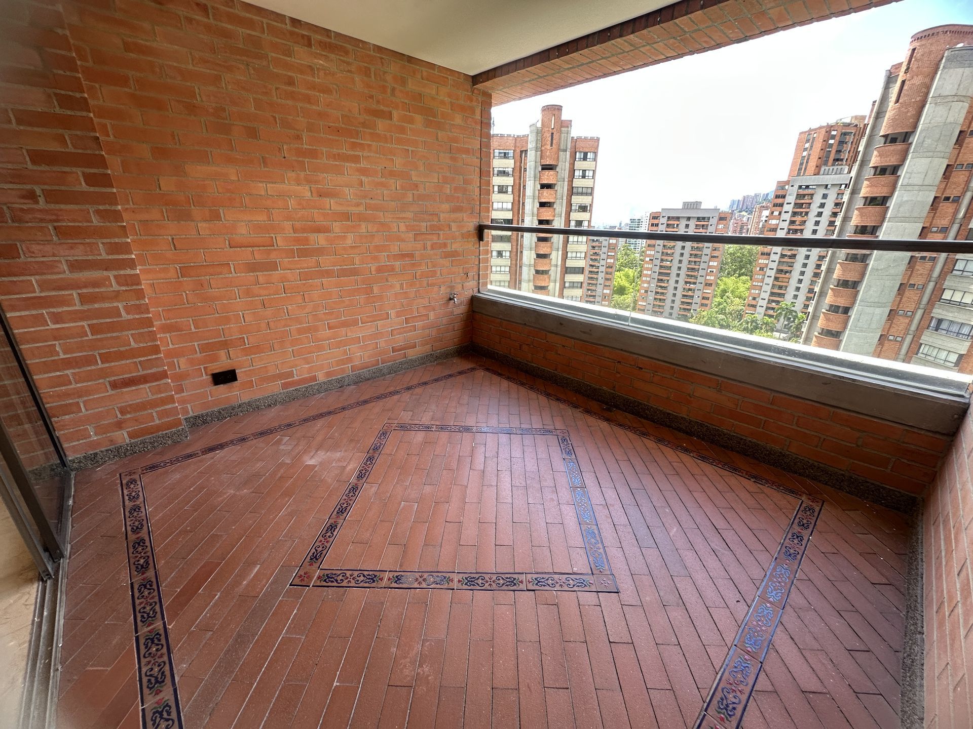 APARTAMENTO EN ARRIENDO UBICADO EN EL POBLADO SECTOR LOS BALSOS - 18
