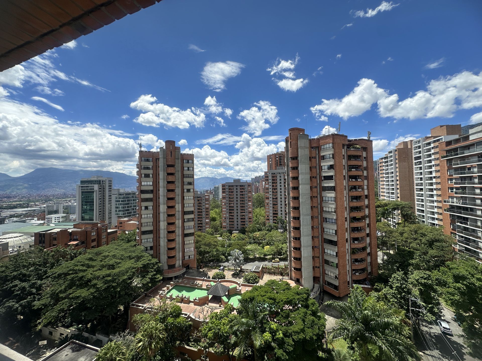 APARTAMENTO EN ARRIENDO UBICADO EN EL POBLADO SECTOR LOS BALSOS - 20