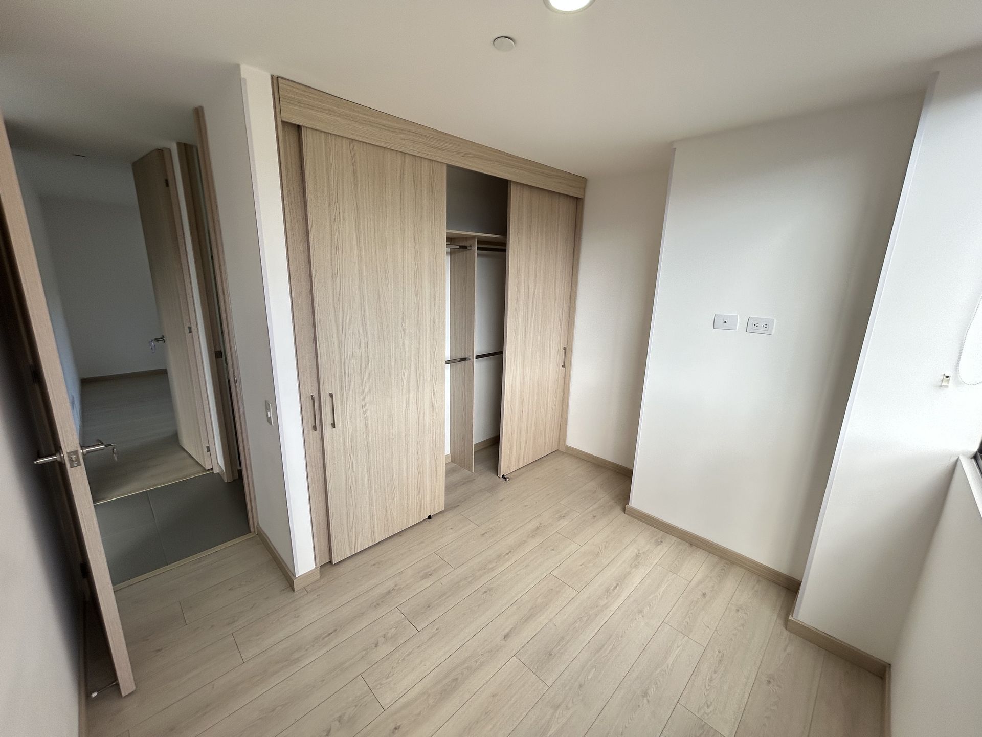 APARTAMENTO EN ARRIENDO UBICADO EN ENVIGADO SECTOR LOMA DE LAS BRUJAS - 11