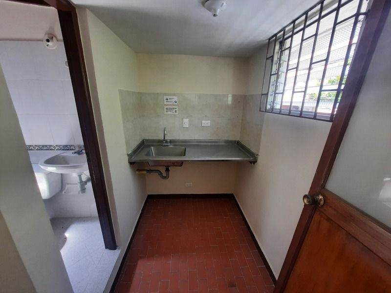 Casa en arriendo ubicada en Medellín, sector Estadio - 9