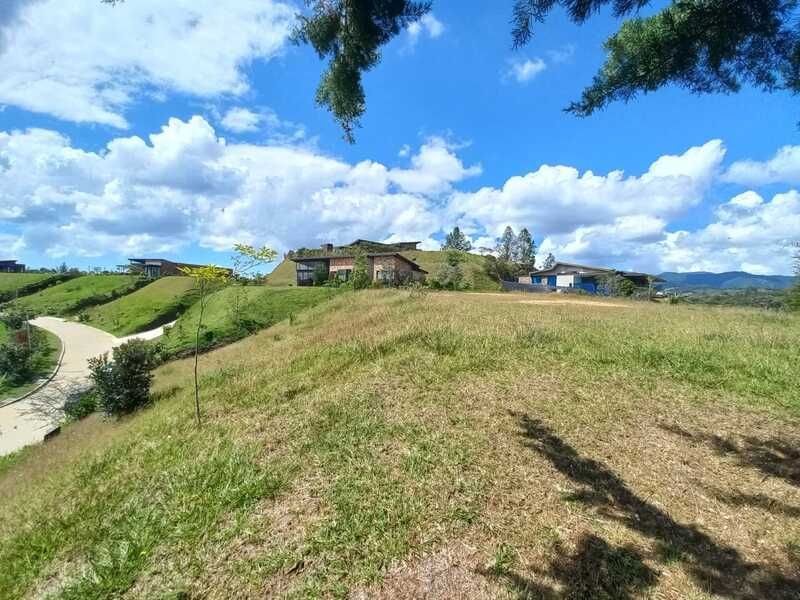 Lote en venta ubicado en El Retiro, sector Pantanillo - 2