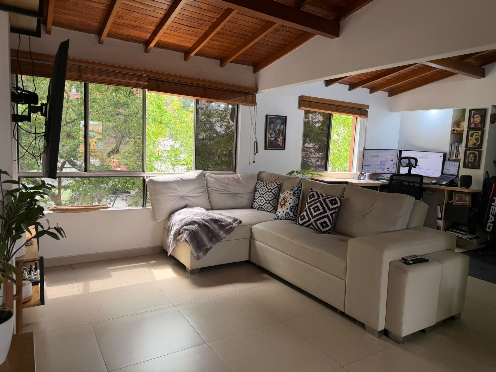 APARTAMENTO EN VENTA UBICADO EN MEDELLÍN SECTOR POBLADO - 2