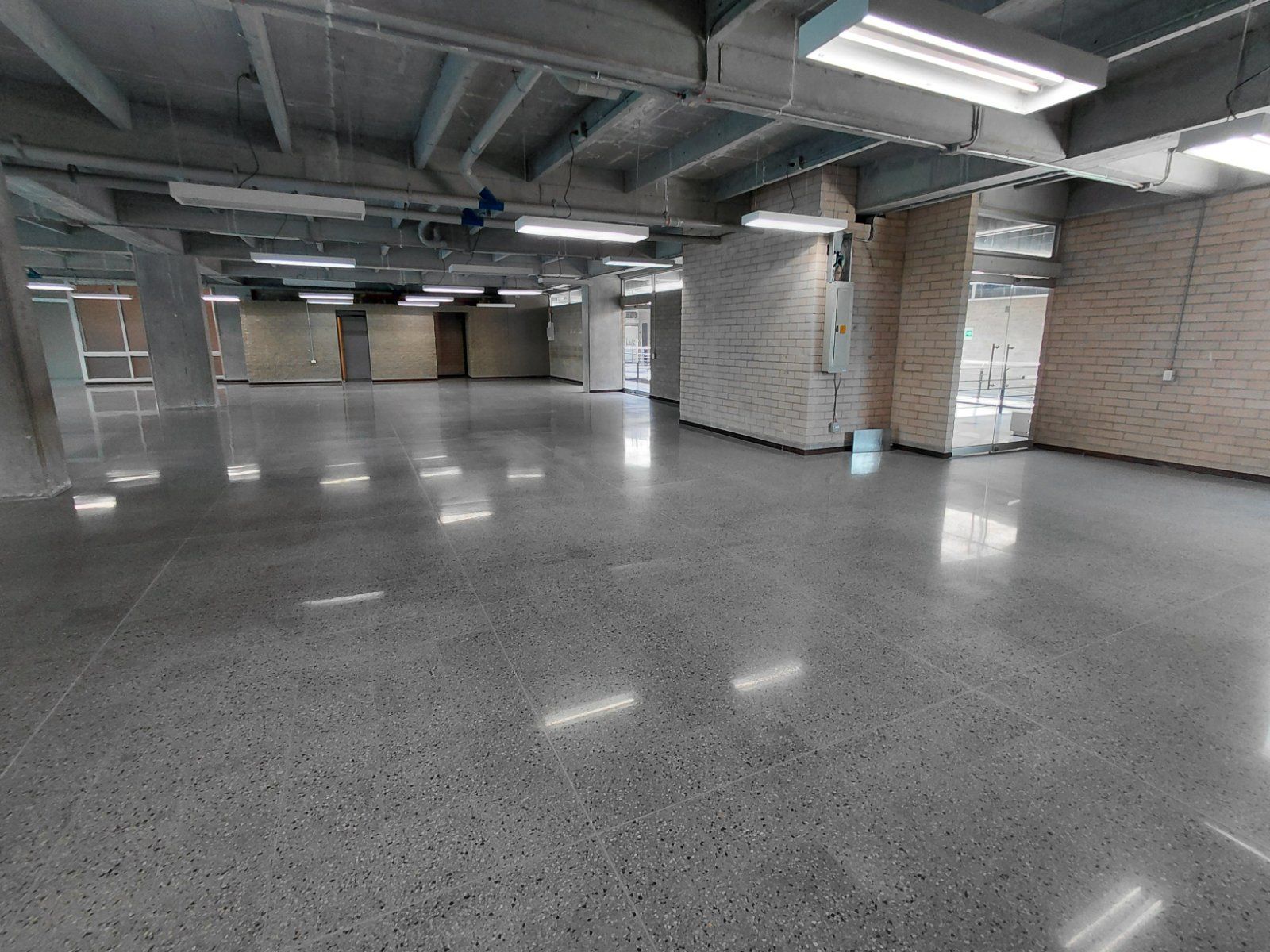 OFICINA EN ARRIENDO UBICADO EN MEDELLIN SECTOR GUAYABAL - 6