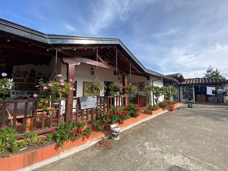 FINCA EN VENTA UBICADA EN RIONEGRO SECTOR VEREDA MAMPUESTO - 2