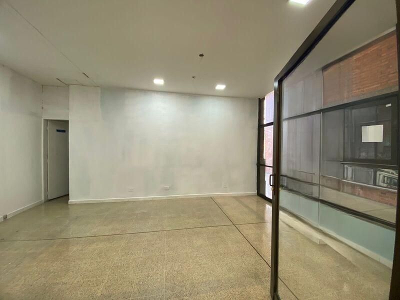 Local en arriendo ubicado en Medellín, sector Guayabal - 3