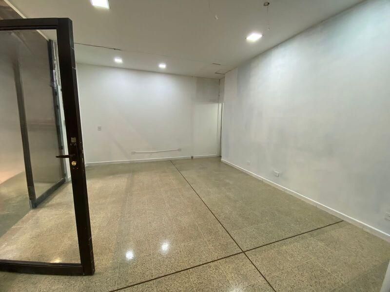 Local en arriendo ubicado en Medellín, sector Guayabal - 4