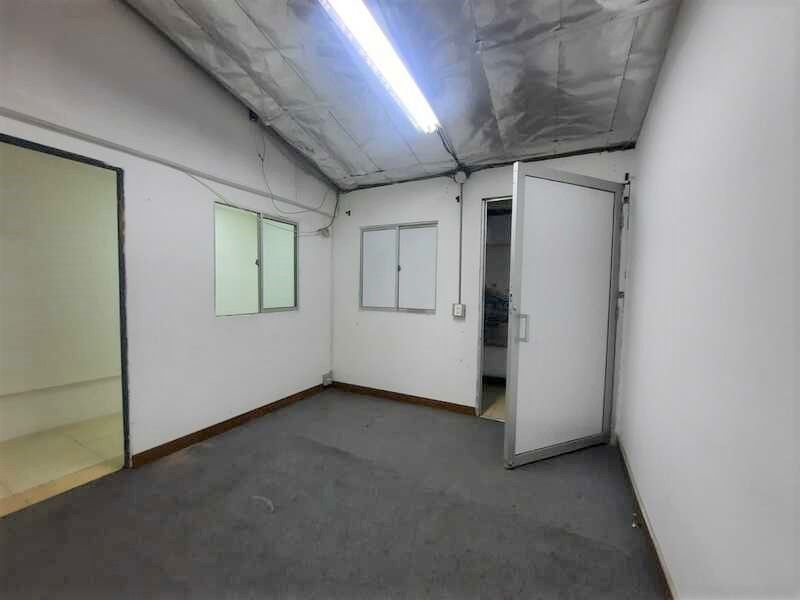 Oficina en arriendo ubicada en Medellín, sector San Diego - 5