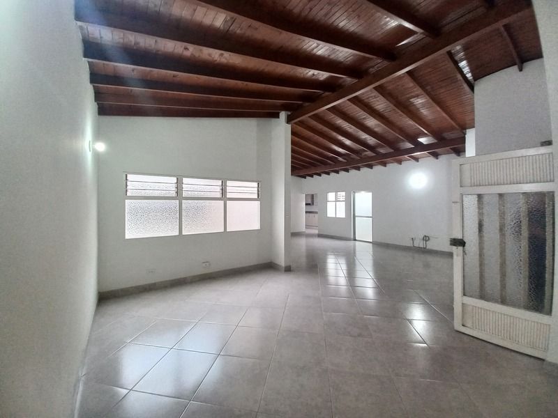 Casa en arriendo ubicada en Medellín, sector Calasanz - 5
