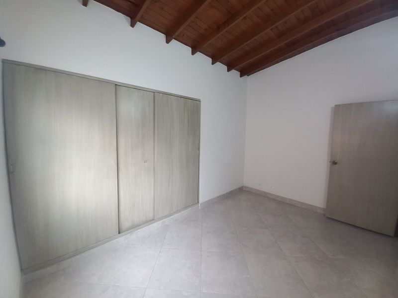 Casa en arriendo ubicada en Medellín, sector Calasanz - 15