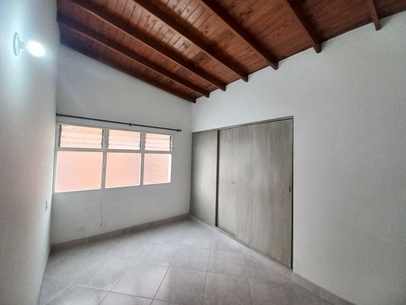 Casa en arriendo ubicada en Medellín, sector Calasanz - 16