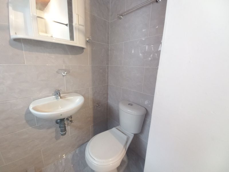 Casa en arriendo ubicada en Medellín, sector Calasanz - 18