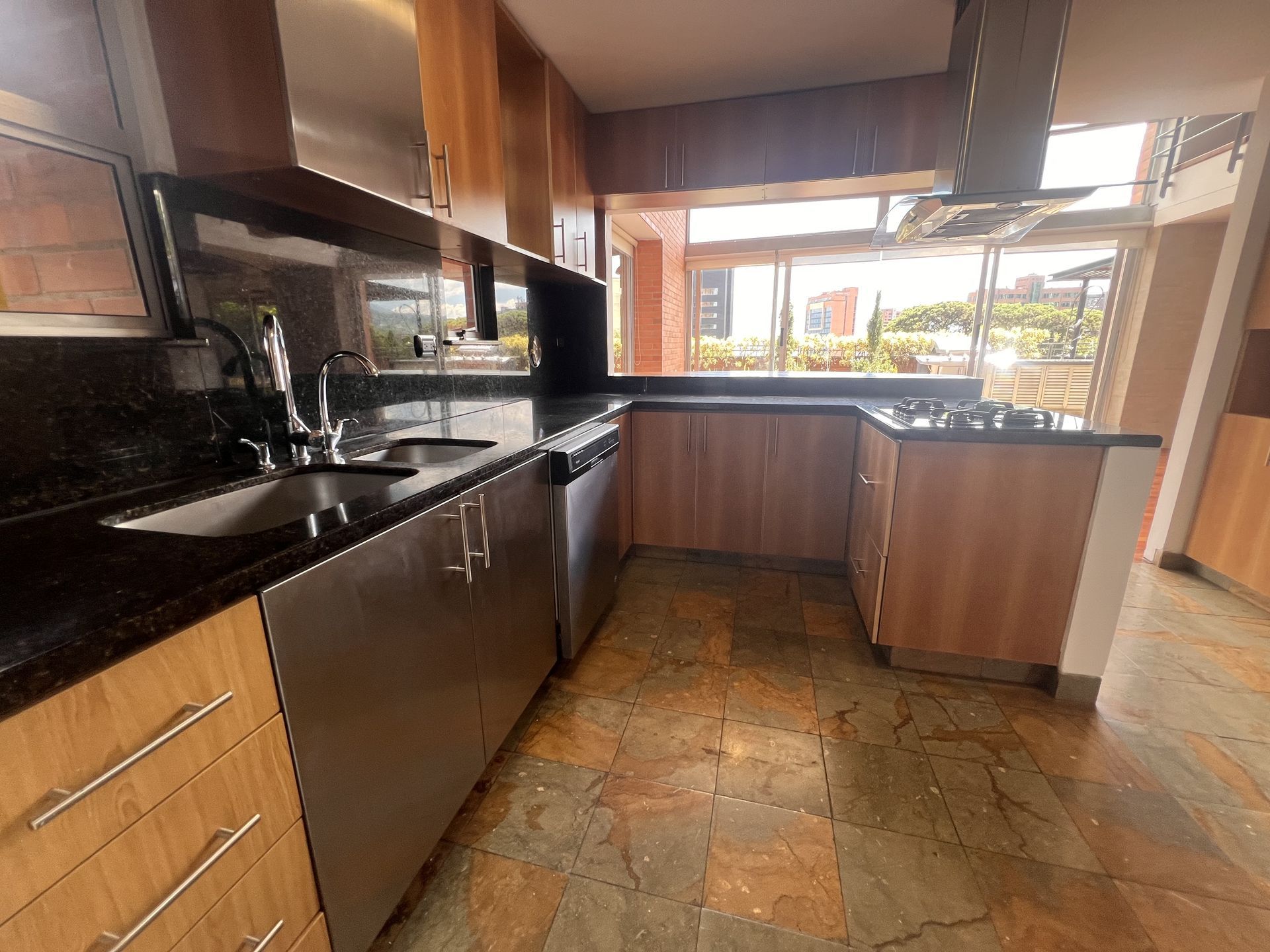 APARTAMENTO EN ARRIENDO UBICADO EN EL POBLADO SECTOR EL TESORO - 5