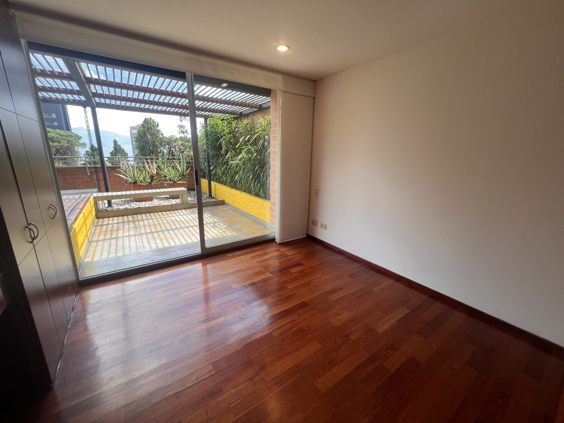 APARTAMENTO EN ARRIENDO UBICADO EN EL POBLADO SECTOR EL TESORO - 7