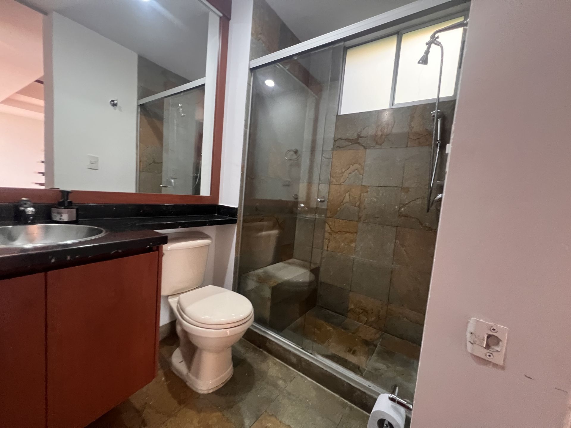 APARTAMENTO EN ARRIENDO UBICADO EN EL POBLADO SECTOR EL TESORO - 11