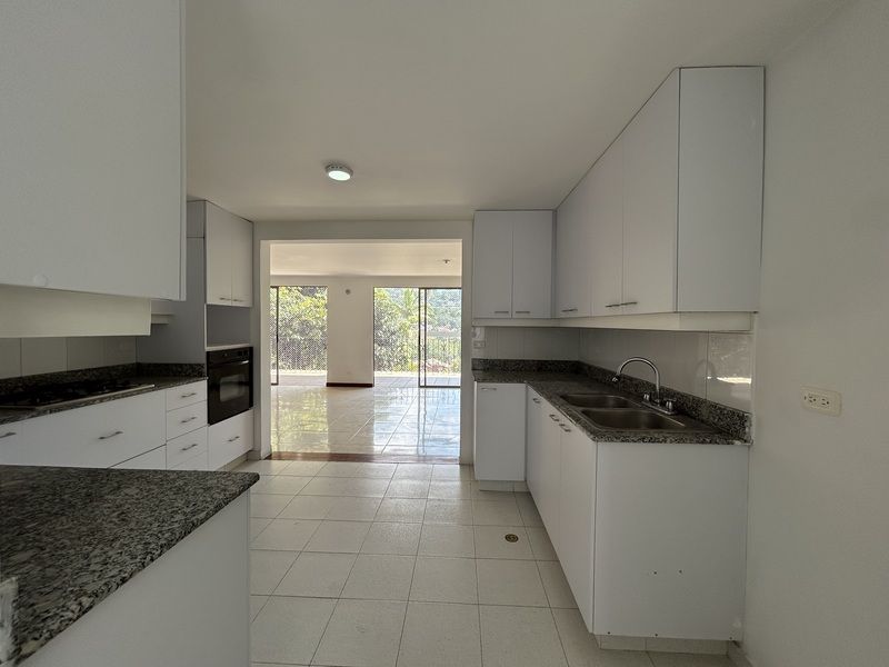 Casa en arriendo ubicada en Envigado, sector La Sebastiana - 5