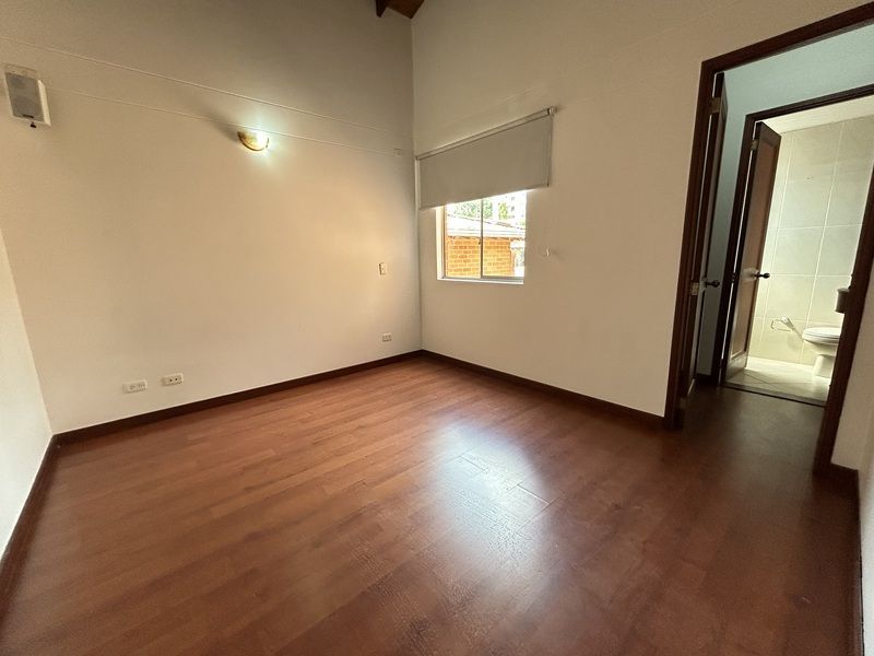 Casa en arriendo ubicada en Envigado, sector La Sebastiana - 9