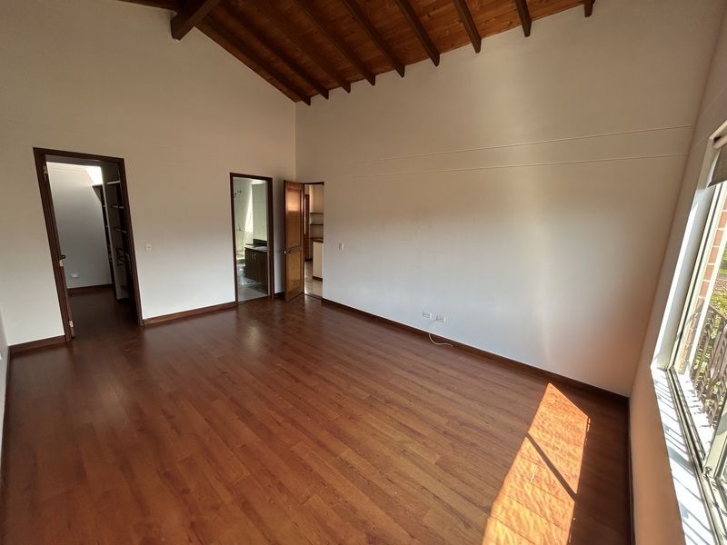Casa en arriendo ubicada en Envigado, sector La Sebastiana - 11