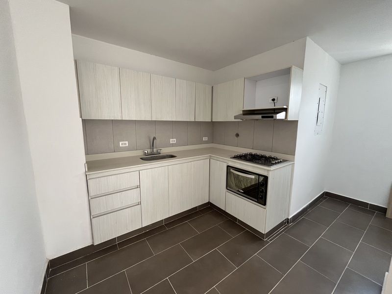 Apartamento en arriendo ubicado en Sabaneta, sector Aves María - 4