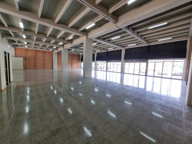 Local en arriendo ubicado en Medellín, sector Guayabal - 4