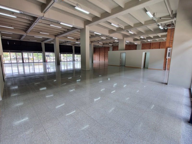 Local en arriendo ubicado en Medellín, sector Guayabal - 10