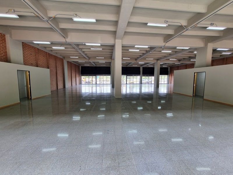 Local en arriendo ubicado en Medellín, sector Guayabal - 12