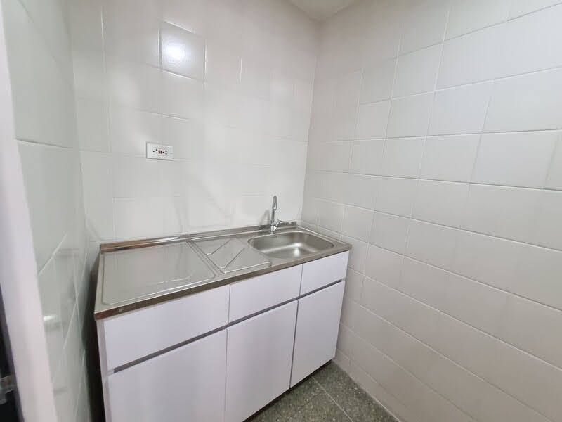Local en arriendo ubicado en Medellín, sector Guayabal - 19