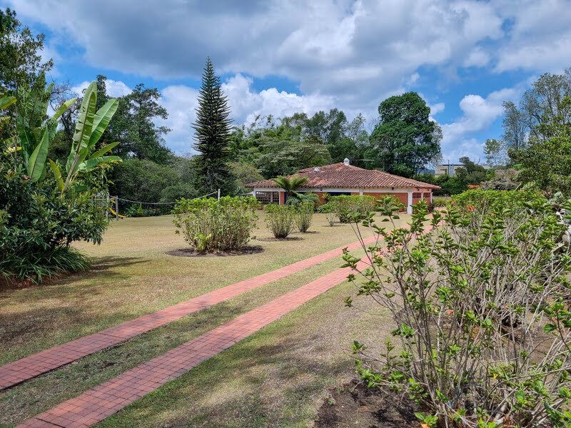 Casa en arriendo ubicada en Rionegro, sector Llanogrande - 4