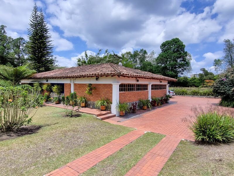 Casa en arriendo ubicada en Rionegro, sector Llanogrande - 6