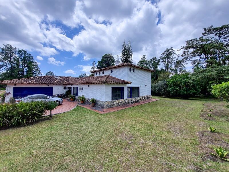 Casa en arriendo ubicada en Rionegro, sector Llanogrande - 12