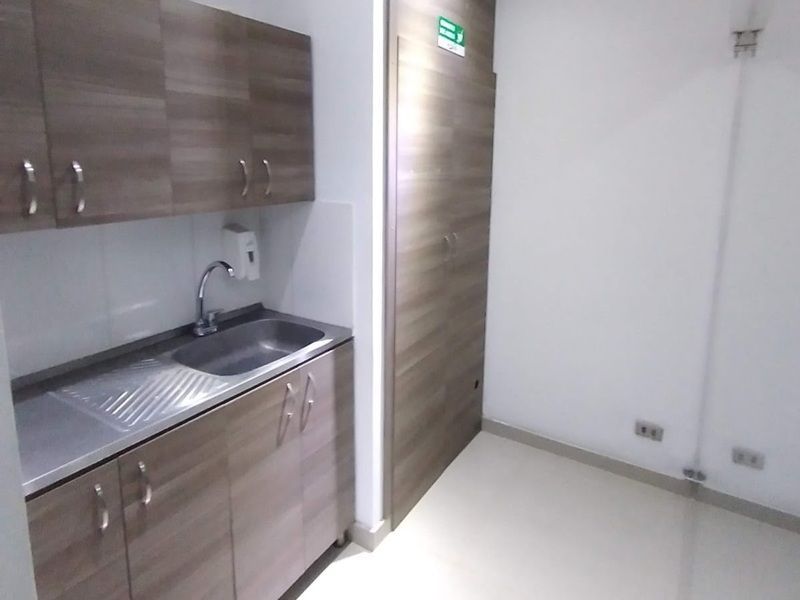 Local en arriendo ubicado en Medellín, sector Plazuelas de San Diego - 8