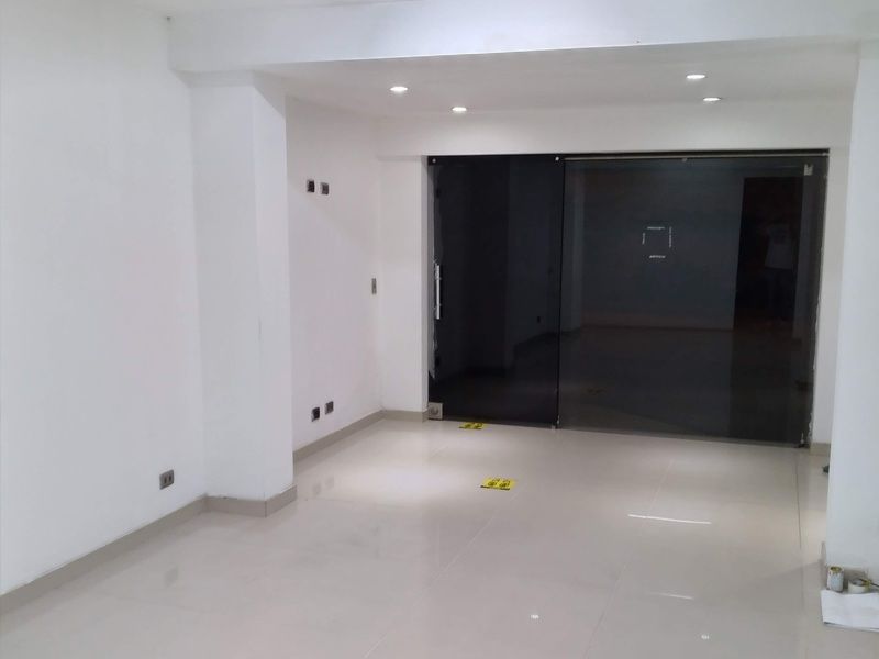 Local en arriendo ubicado en Medellín, sector Plazuelas de San Diego - 9
