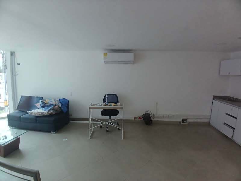 Local en arriendo ubicado en Medellín, sector La Gloria - 9