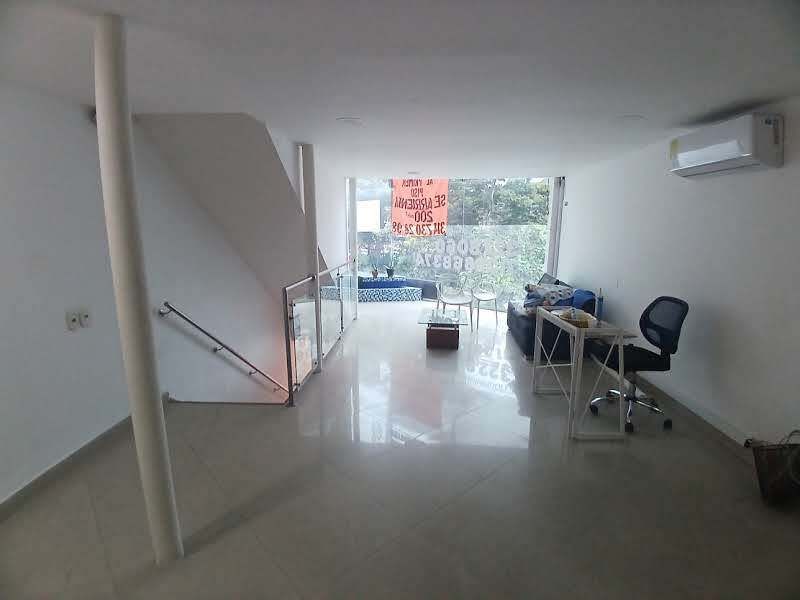 Local en arriendo ubicado en Medellín, sector La Gloria - 10