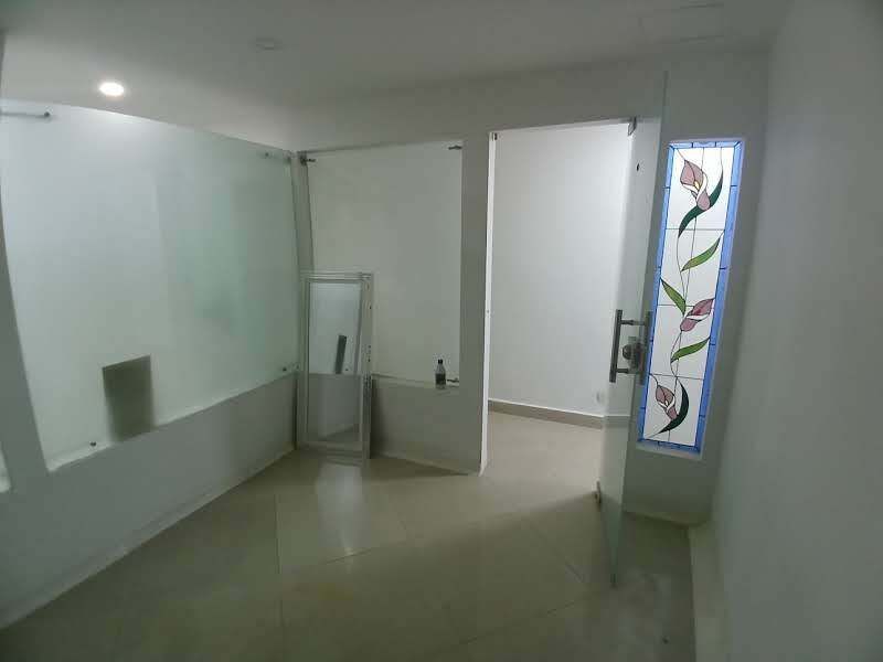 Local en arriendo ubicado en Medellín, sector La Gloria - 23