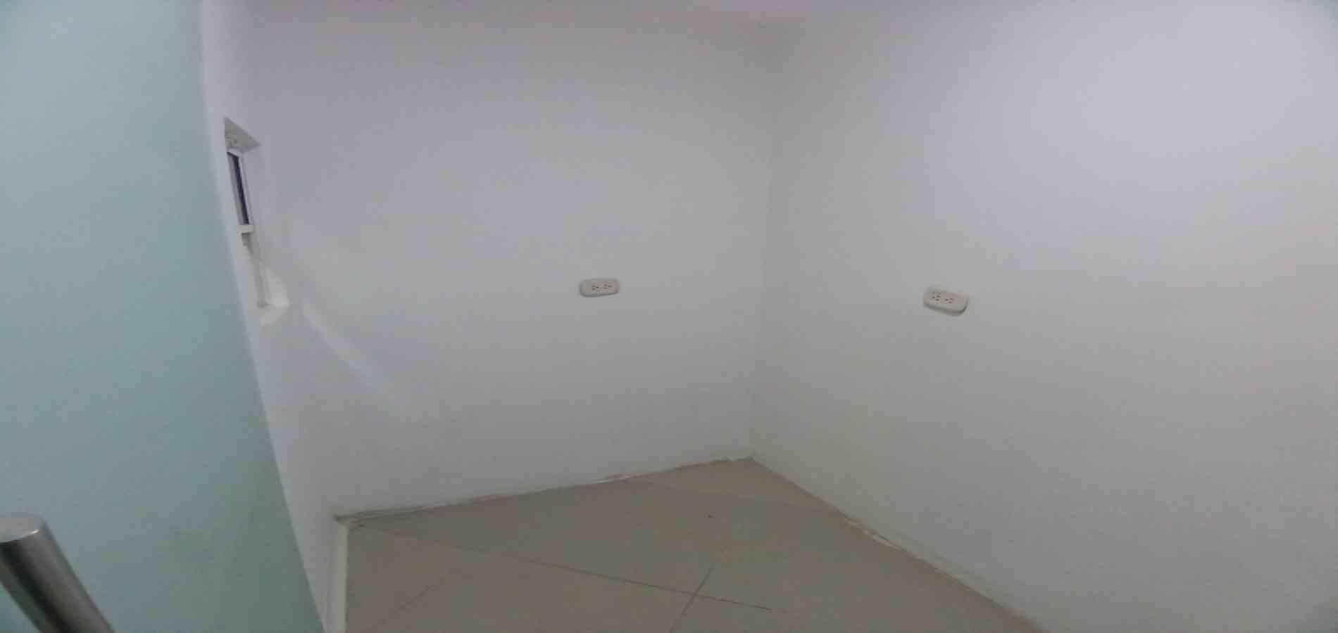 Local en arriendo ubicado en Medellín, sector La Gloria - 28
