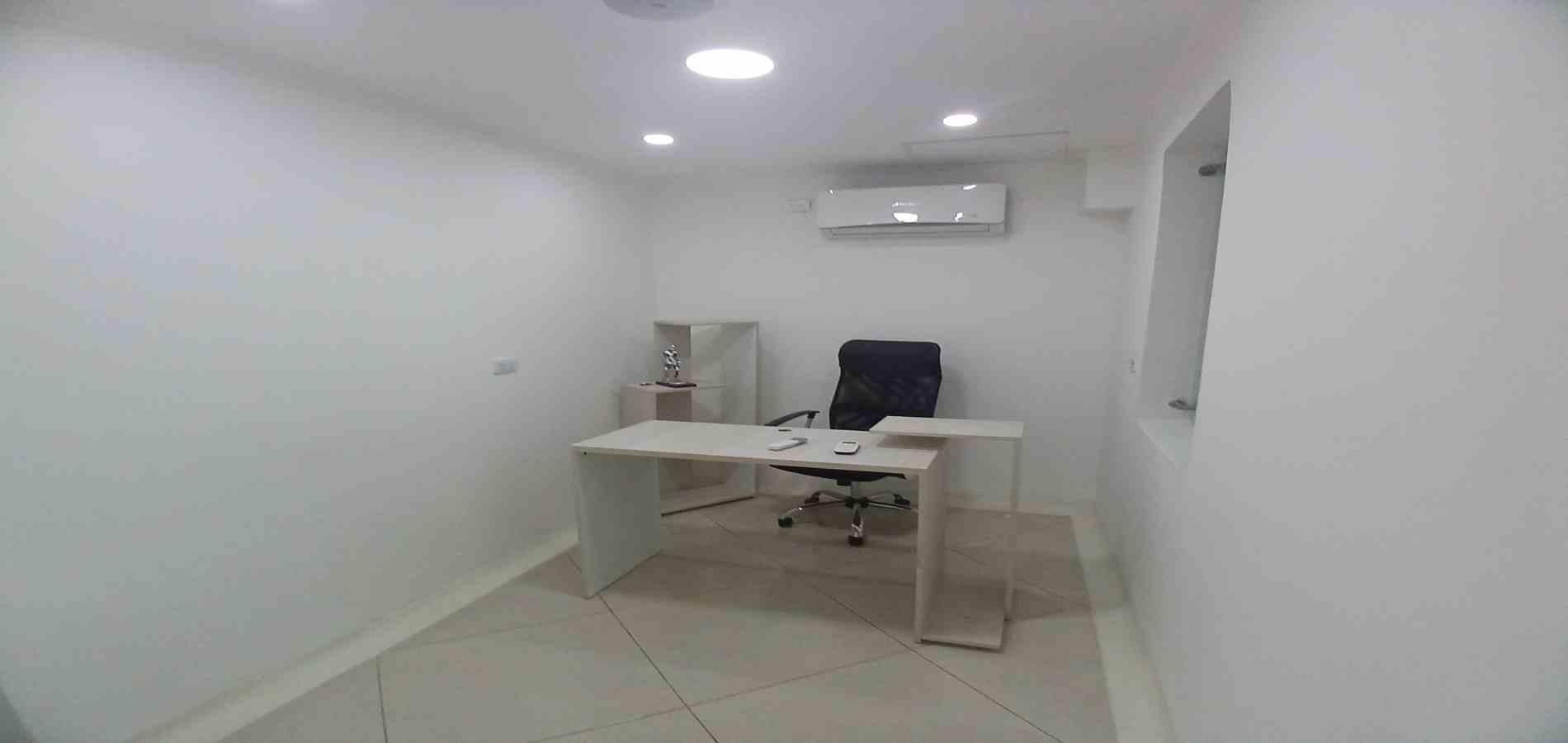 Local en arriendo ubicado en Medellín, sector La Gloria - 31