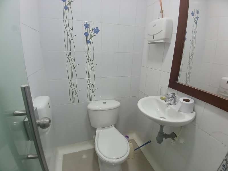 Local en arriendo ubicado en Medellín, sector La Gloria - 35