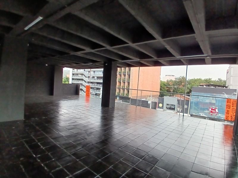 Local en arriendo ubicado en Medellín, sector Laureles - 6