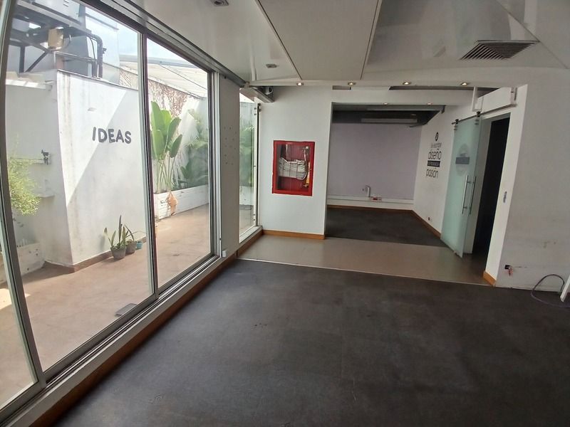 Local en arriendo ubicado en Medellín, sector Laureles - 2