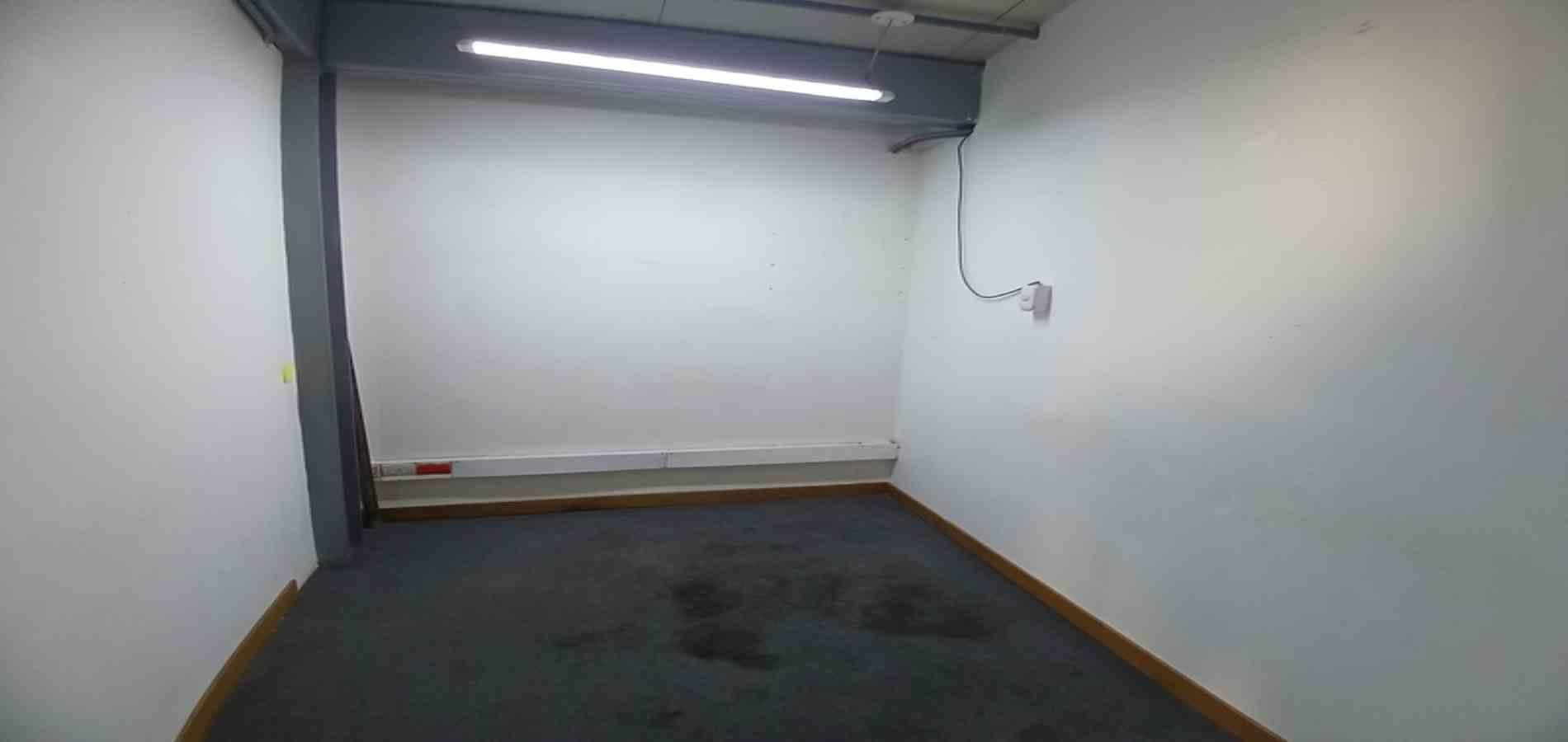 Local en arriendo ubicado en Medellín, sector Laureles - 3