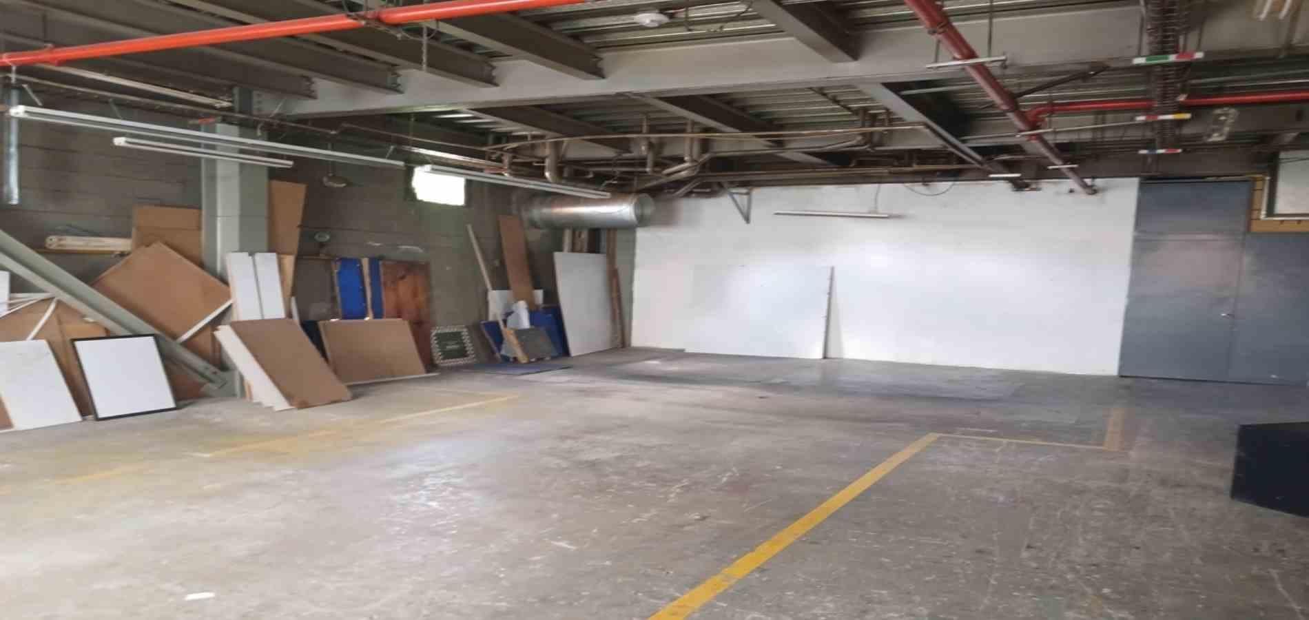 Local en arriendo ubicado en Medellín, sector Laureles - 7