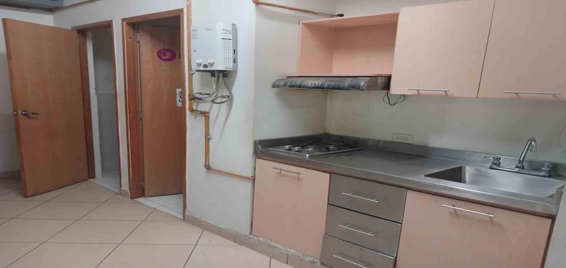 Local en arriendo ubicado en Medellín, sector Laureles - 19