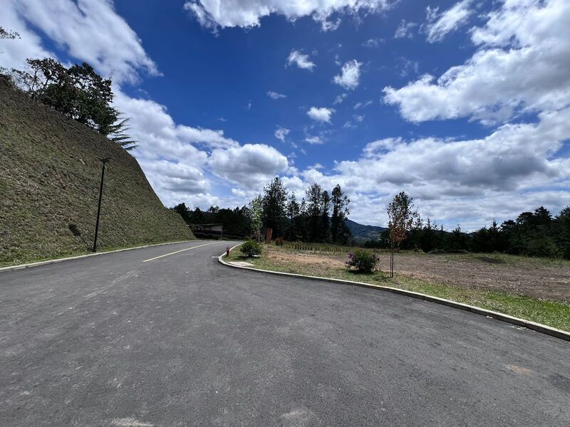 Lote en venta ubicado en El Retiro, sector La Fe - 13