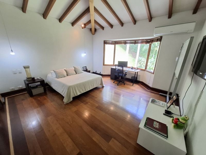 Casa en venta ubicada en Medellín, sector Altos del Poblado - 29