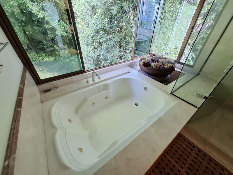 Casa en venta ubicada en Medellín, sector Altos del Poblado - 45