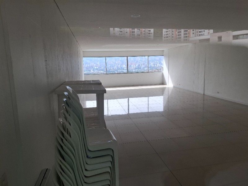 APARTAMENTO EN VENTA UBICADO EN MEDELLIN SECTOR LOMA DE LOS BERNAL - 24