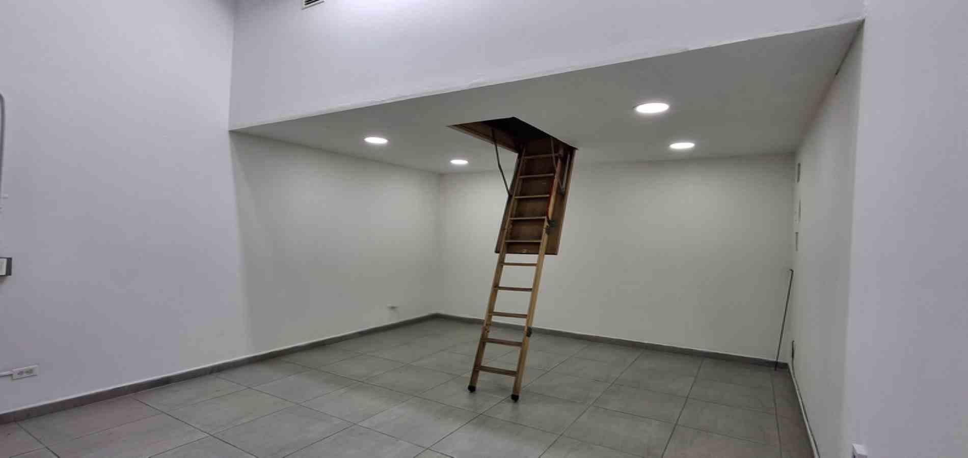 Local en arriendo ubicado en Medellín, sector Universidad - 6